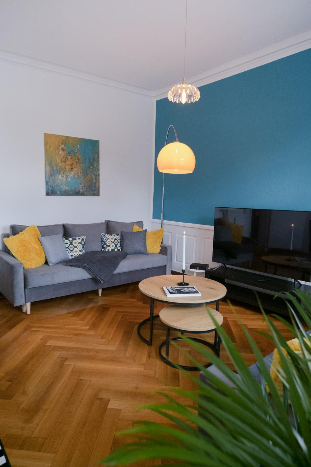 Bella Casa - Business&Family - 2 Zimmer Direkt Neben Schloss, Parkplatz, Smarttv, Netflix, Waschmaschine, 24H Checkin, 71Qm, Kingsizebett, Hotelbettwaesche Ludwigsburg Exterior photo